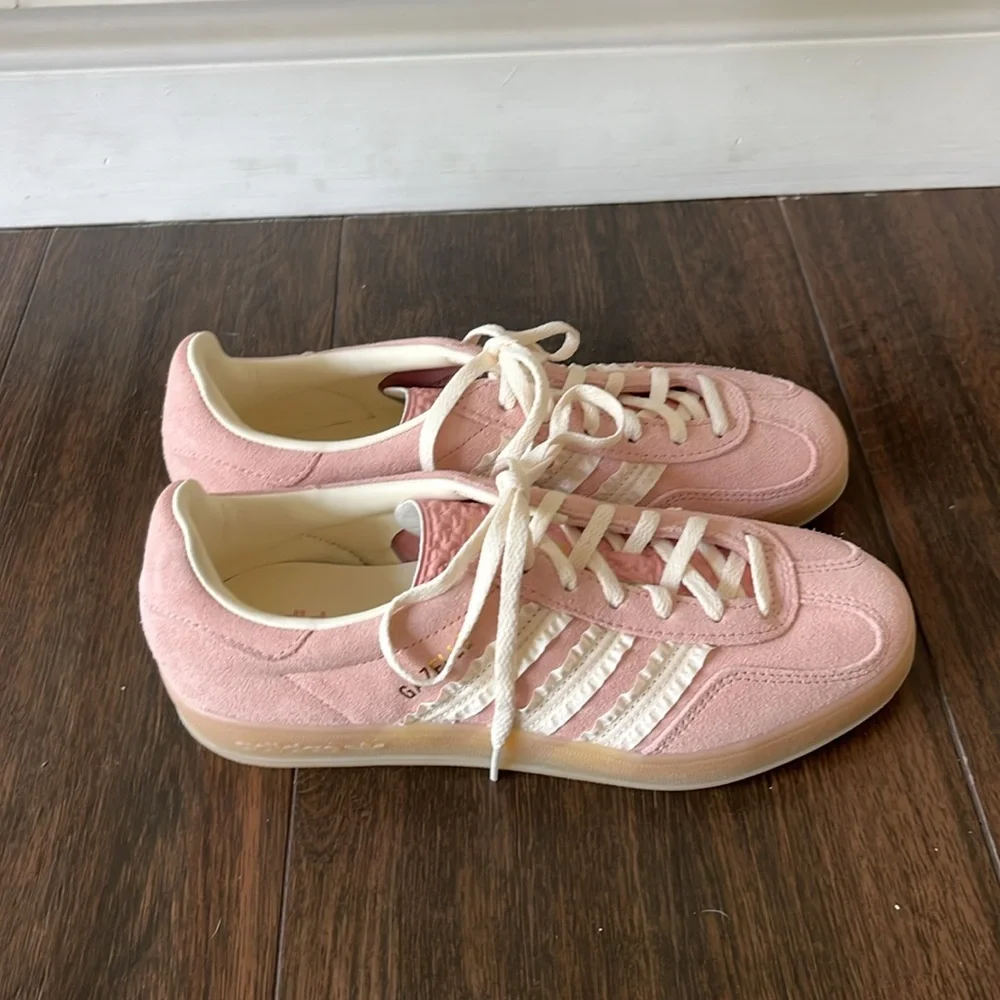 NWT ADIDAS Gazelle Indoor Ruffle Shoes! - Picture 6 of 9
